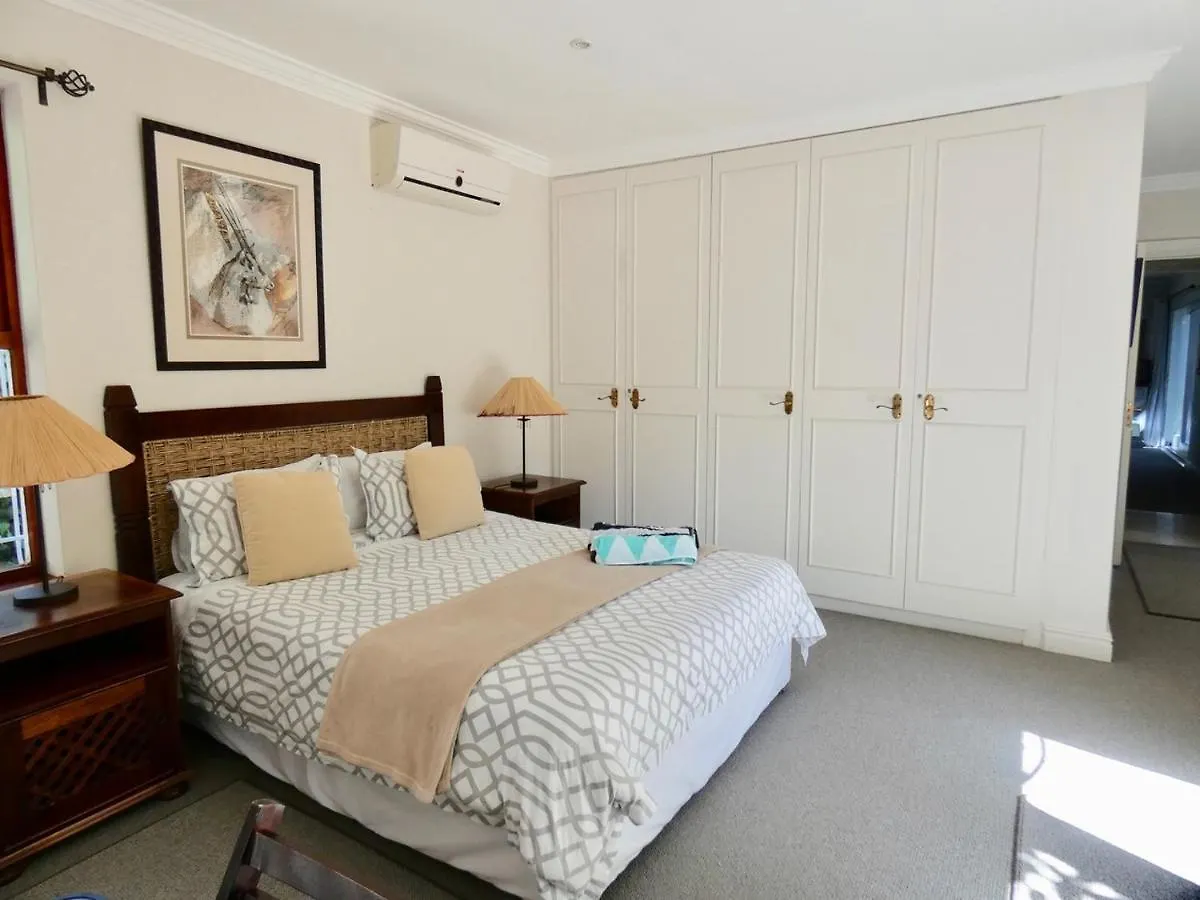 Oceangolf Guest House Noordhoek