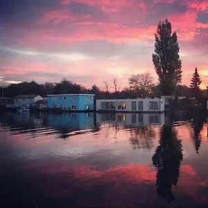 Bed & Breakfast Amster Houseboat Bed Without Breakfast 