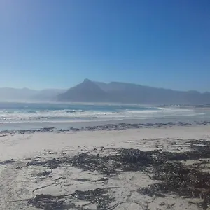 Guinea Fowl House Kommetjie